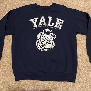 Yale University Bulldogs Ivy League Long Sleeve Blue Sweatshirt Size L